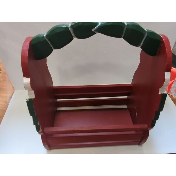 Midwest of Cannon Falls Wooden Carved Santa Holiday Christmas Basket 10" x 9" - Picture 4 of 4